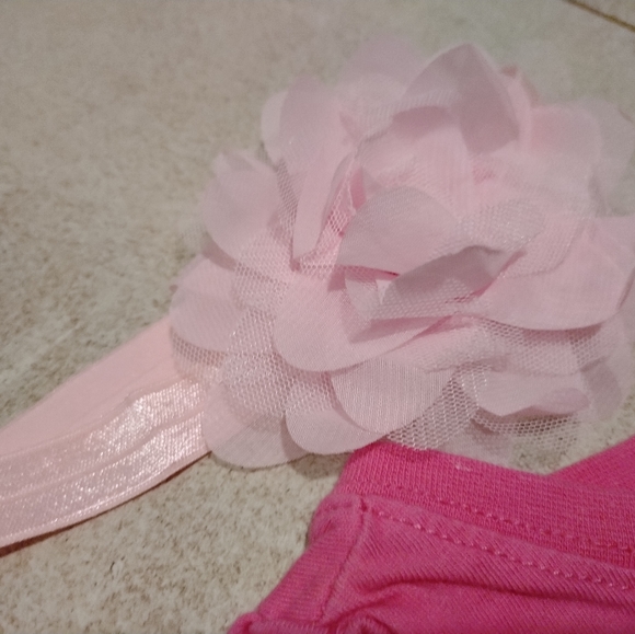 Baby Girl Pink Outfit 0-3mo - Picture 4 of 4